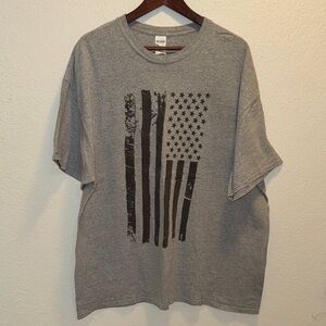 Gildan Gray American Flag T-Shirt